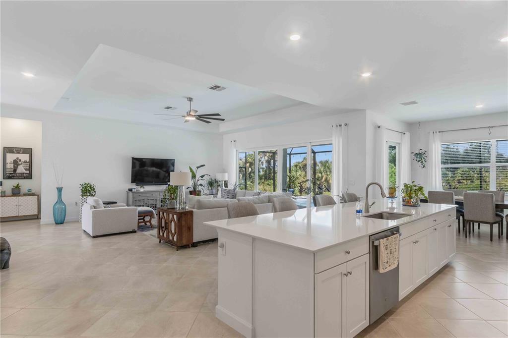 For Sale: $585,000 (3 beds, 3 baths, 2676 Square Feet)