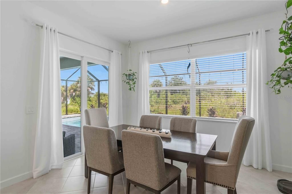 For Sale: $585,000 (3 beds, 3 baths, 2676 Square Feet)