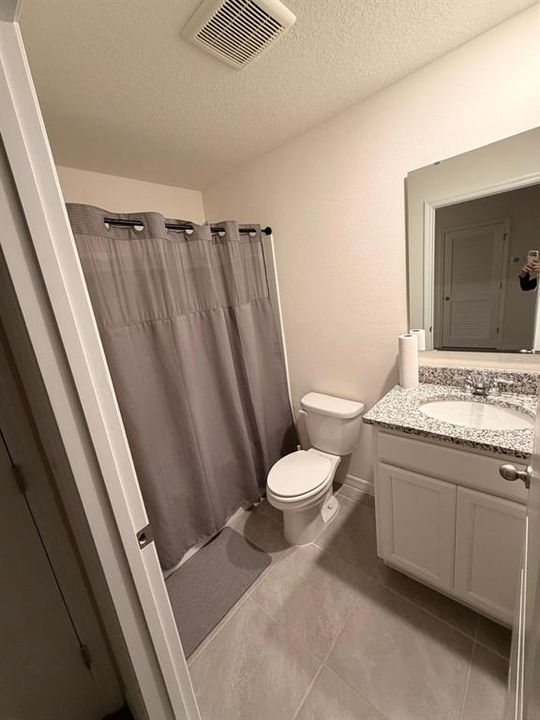 For Rent: $2,200 (3 beds, 2 baths, 1452 Square Feet)
