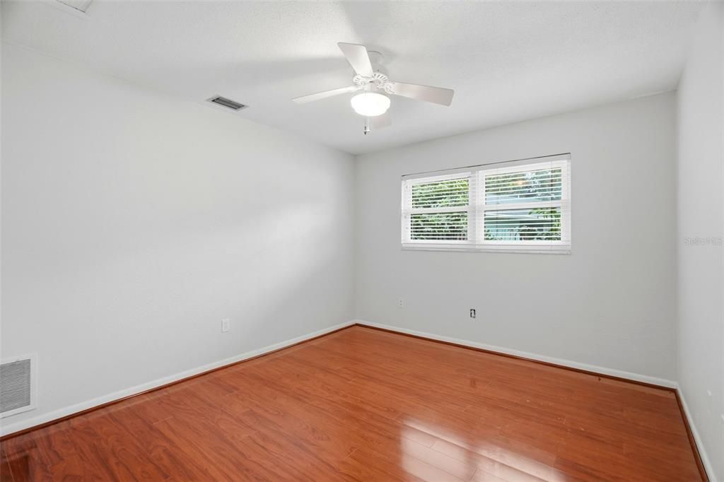 En Venta: $707,000 (3 camas, 2 baños, 2162 Pies cuadrados)