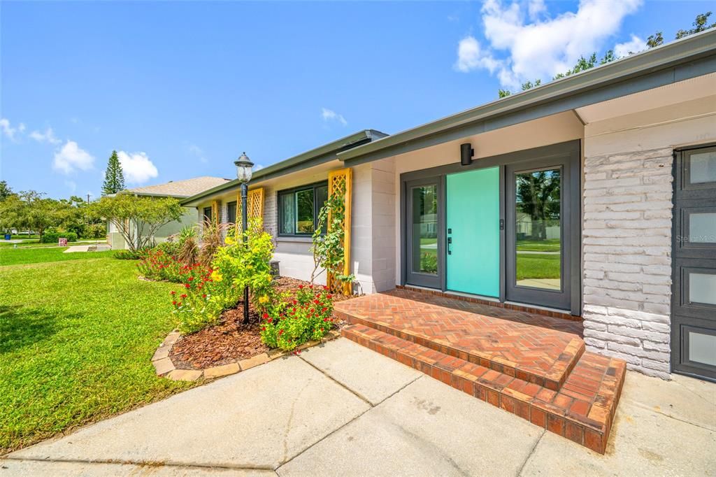 For Sale: $625,000 (3 beds, 2 baths, 2045 Square Feet)