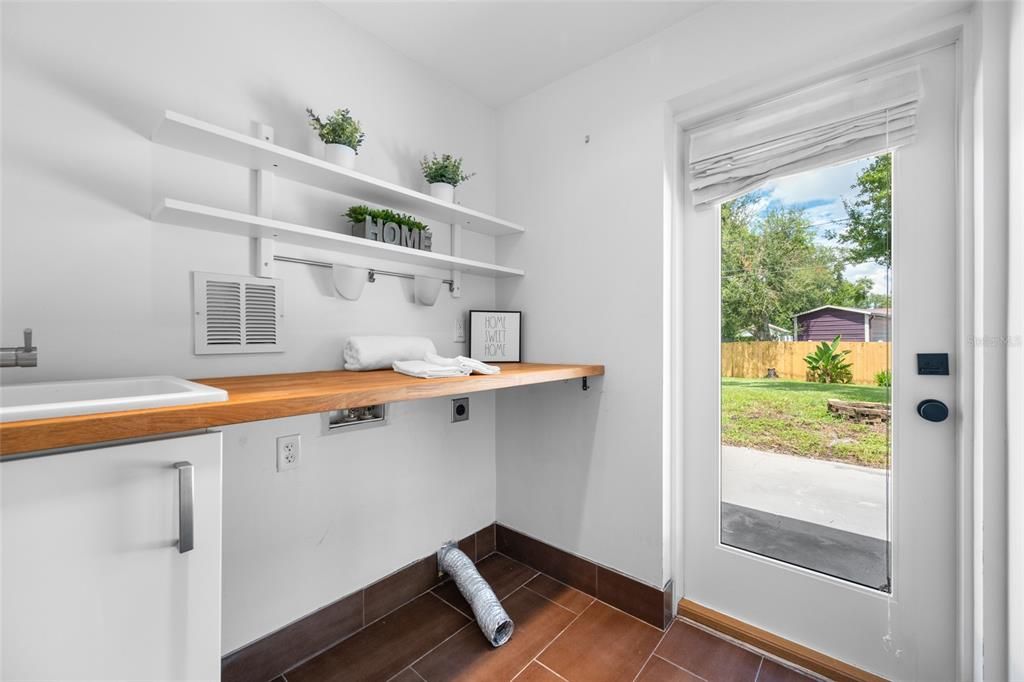 For Sale: $625,000 (3 beds, 2 baths, 2045 Square Feet)