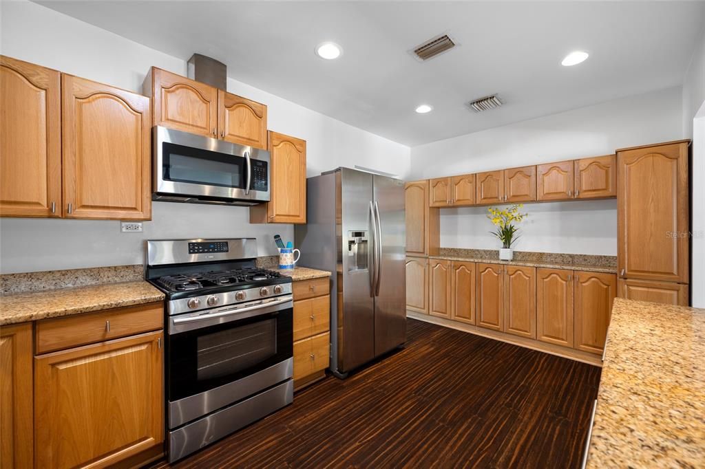 For Sale: $625,000 (3 beds, 2 baths, 2045 Square Feet)