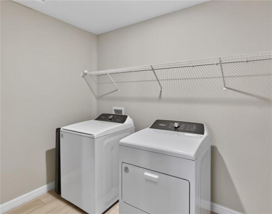 For Sale: $399,990 (4 beds, 2 baths, 2226 Square Feet)