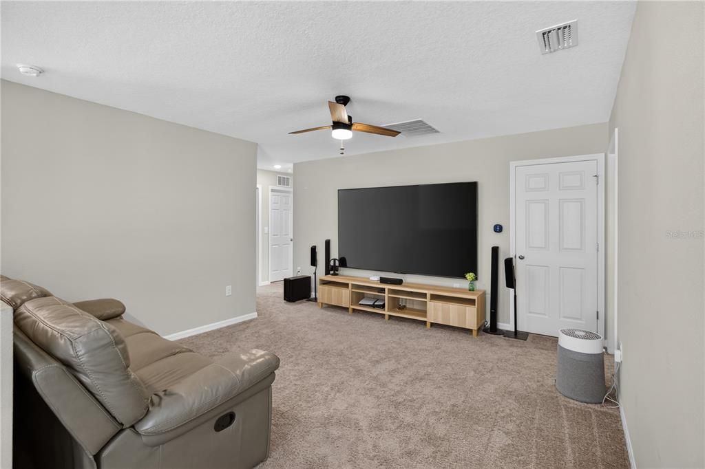 For Sale: $399,990 (4 beds, 2 baths, 2226 Square Feet)