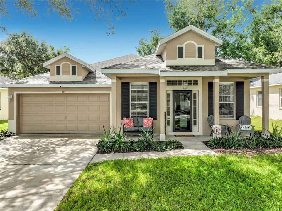 For Sale: $414,900 (4 beds, 2 baths, 1877 Square Feet)