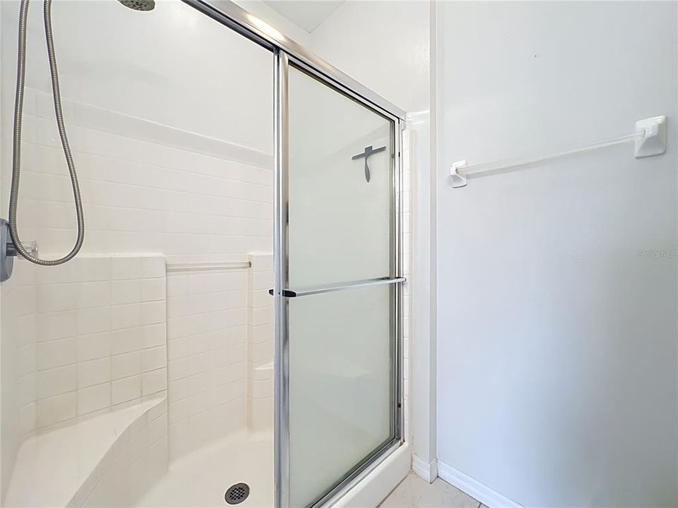 For Sale: $414,900 (4 beds, 2 baths, 1877 Square Feet)