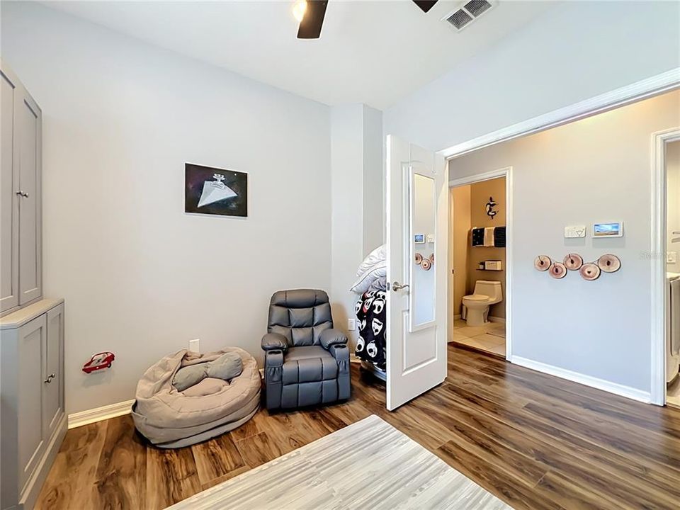 For Sale: $414,900 (4 beds, 2 baths, 1877 Square Feet)