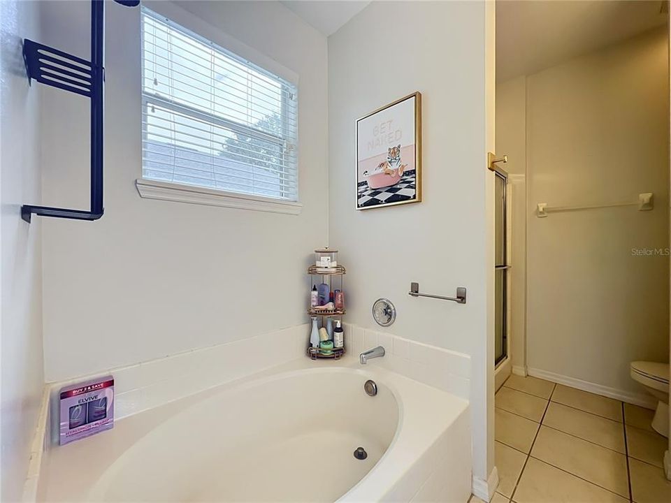 For Sale: $414,900 (4 beds, 2 baths, 1877 Square Feet)