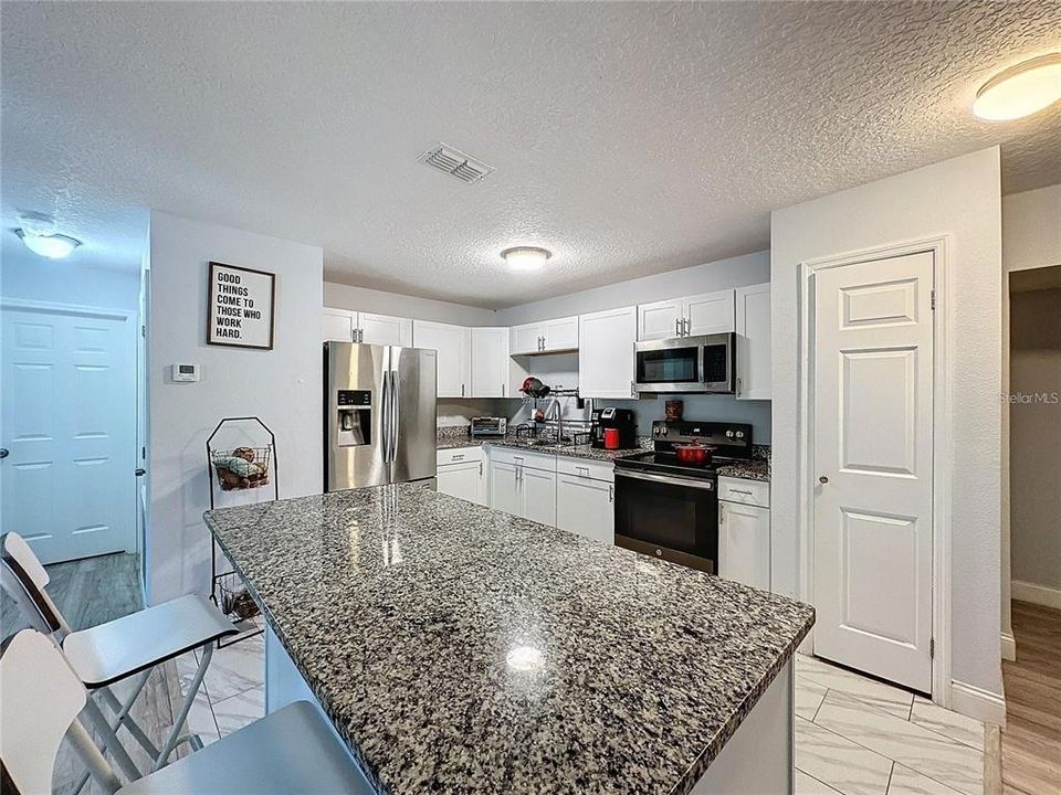 For Sale: $333,000 (4 beds, 2 baths, 1556 Square Feet)