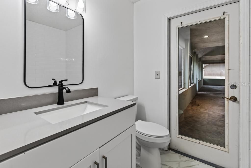 For Sale: $299,900 (3 beds, 2 baths, 2203 Square Feet)
