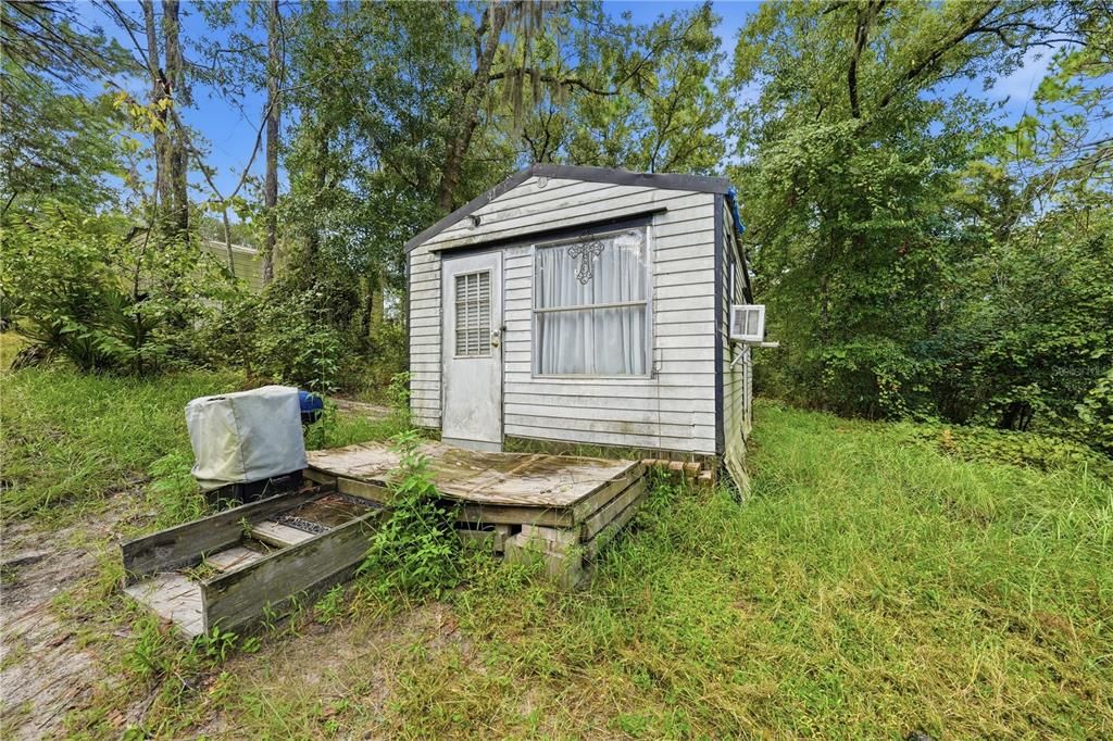 待售: $70,000 (1.13 acres)