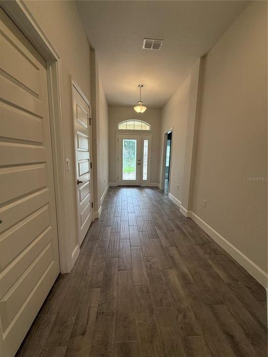 В аренду: $2,400 (3 спален, 2 ванн, 1720 Квадратных фут)