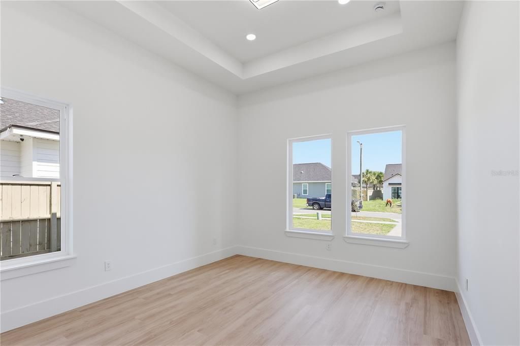 For Sale: $1,149,000 (4 beds, 3 baths, 3084 Square Feet)