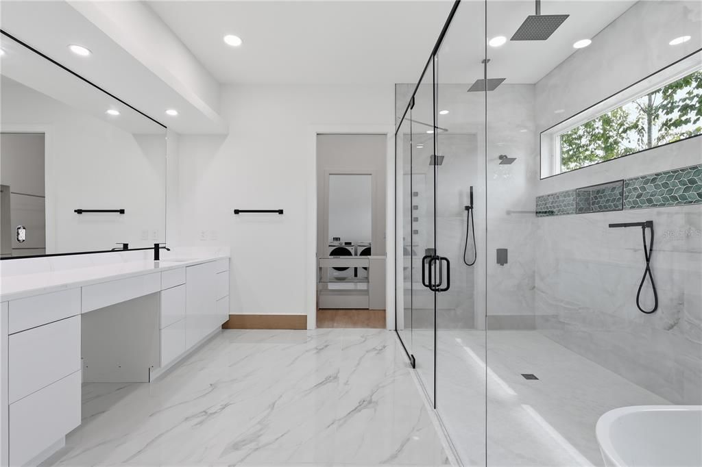 For Sale: $1,149,000 (4 beds, 3 baths, 3084 Square Feet)