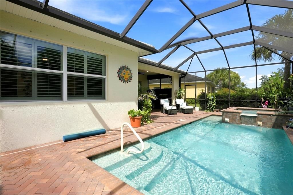 En Venta: $759,000 (3 camas, 2 baños, 2249 Pies cuadrados)