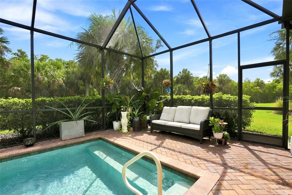 En Venta: $759,000 (3 camas, 2 baños, 2249 Pies cuadrados)