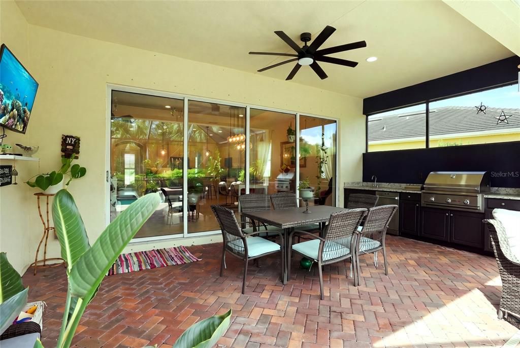 En Venta: $759,000 (3 camas, 2 baños, 2249 Pies cuadrados)