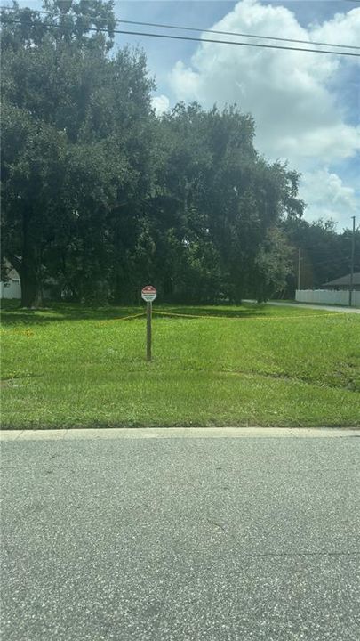 Activo con contrato: $125,000 (0.17 acres)