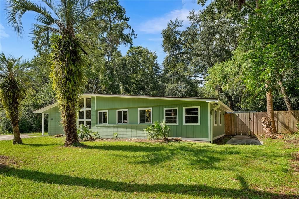 For Sale: $345,000 (3 beds, 2 baths, 1582 Square Feet)