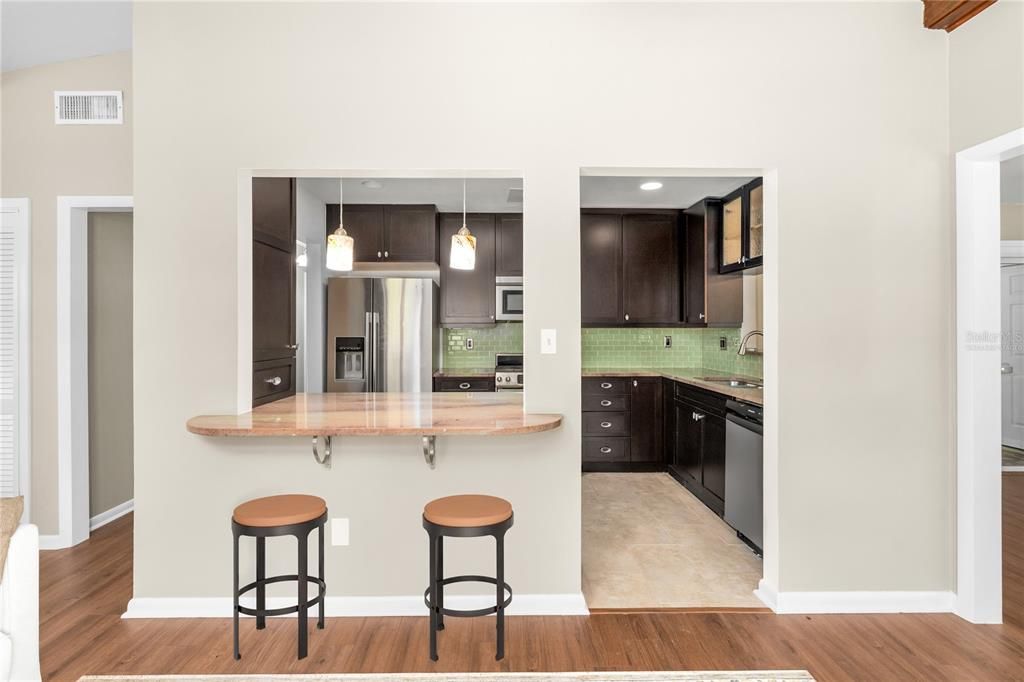 For Sale: $345,000 (3 beds, 2 baths, 1582 Square Feet)