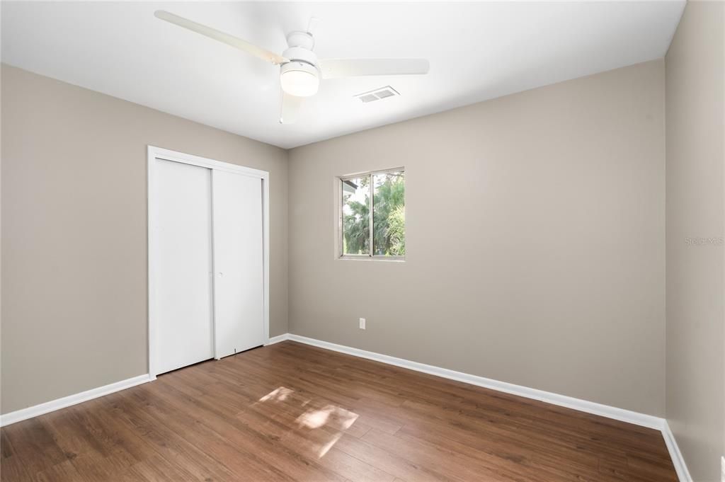 For Sale: $345,000 (3 beds, 2 baths, 1582 Square Feet)