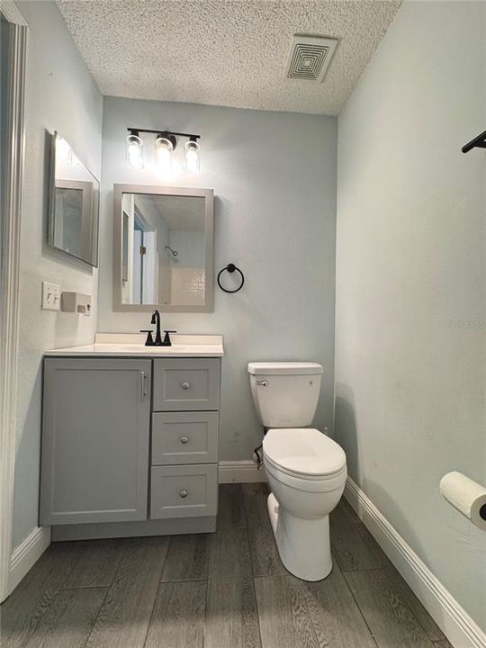 For Sale: $327,777 (4 beds, 2 baths, 1811 Square Feet)