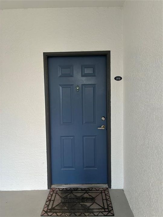 For Rent: $1,500 (1 beds, 1 baths, 715 Square Feet)