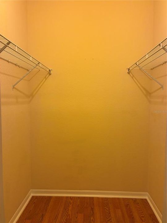 For Rent: $1,500 (1 beds, 1 baths, 715 Square Feet)