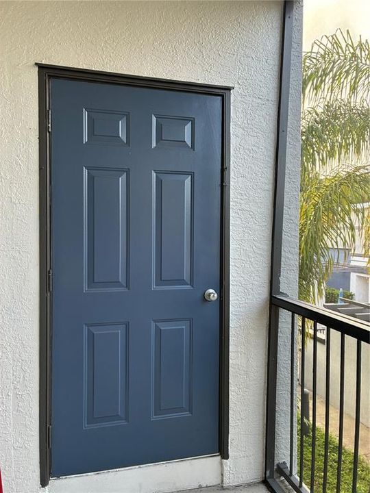 For Rent: $1,500 (1 beds, 1 baths, 715 Square Feet)