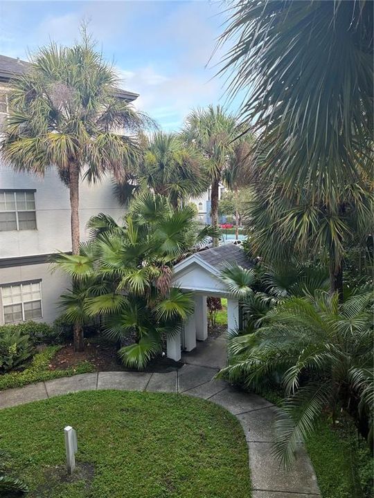 For Rent: $1,500 (1 beds, 1 baths, 715 Square Feet)