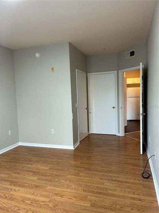 For Rent: $1,500 (1 beds, 1 baths, 715 Square Feet)