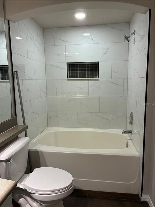 For Rent: $1,500 (1 beds, 1 baths, 715 Square Feet)