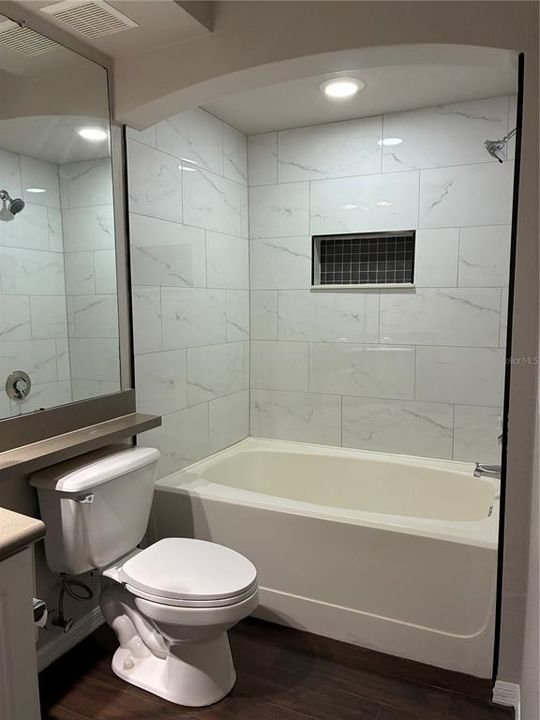 For Rent: $1,500 (1 beds, 1 baths, 715 Square Feet)
