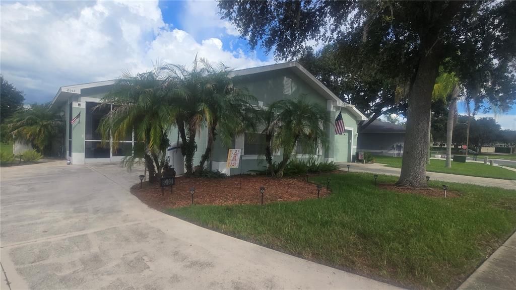For Sale: $289,900 (3 beds, 2 baths, 1470 Square Feet)