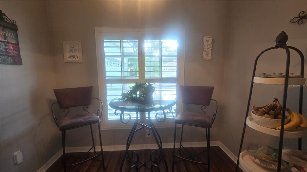 For Sale: $289,900 (3 beds, 2 baths, 1470 Square Feet)