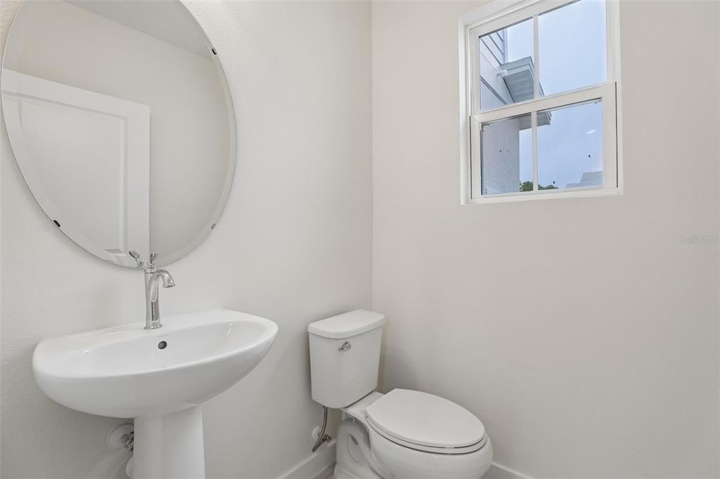 For Sale: $324,990 (3 beds, 2 baths, 1469 Square Feet)