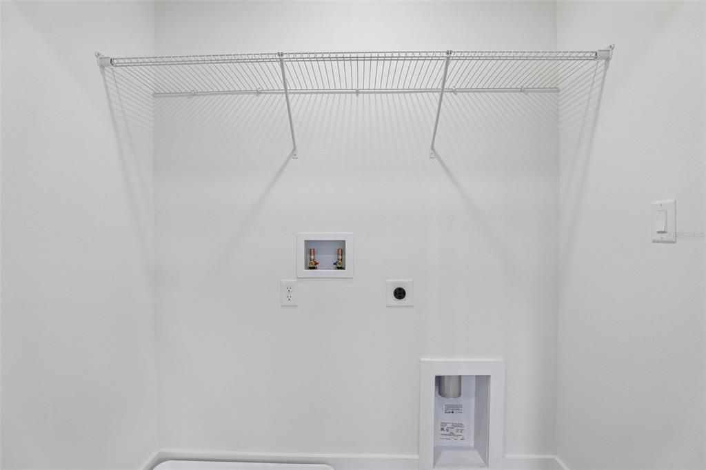 For Sale: $324,990 (3 beds, 2 baths, 1469 Square Feet)