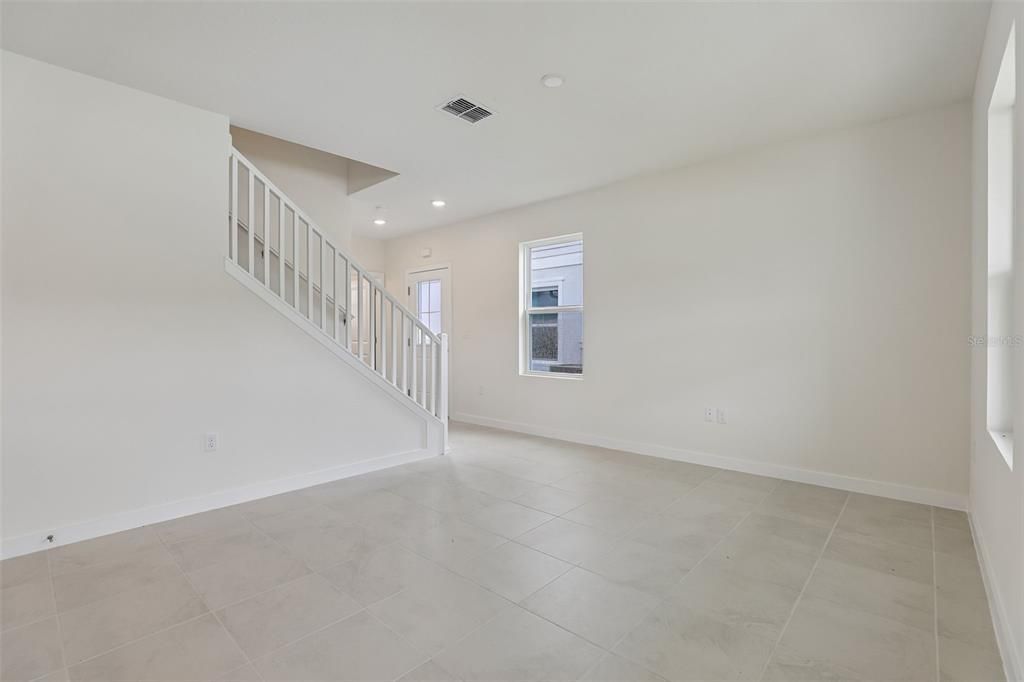 For Sale: $324,990 (3 beds, 2 baths, 1469 Square Feet)