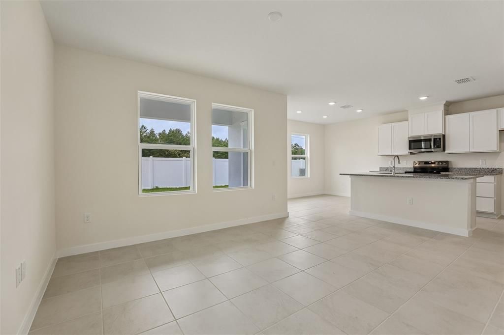 For Sale: $324,990 (3 beds, 2 baths, 1469 Square Feet)
