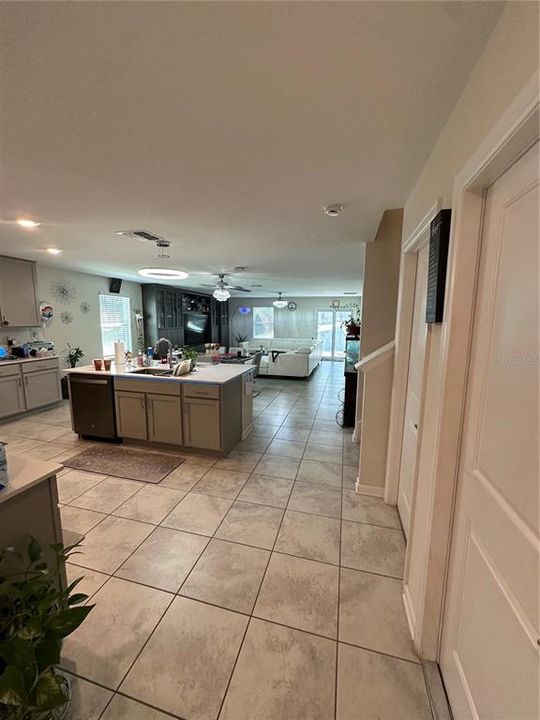 En Renta: $2,900 (5 camas, 2 baños, 2915 Pies cuadrados)