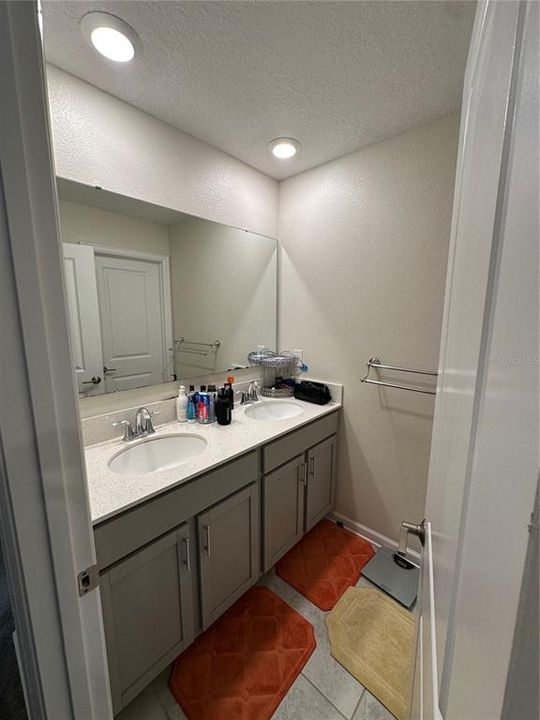 En Renta: $2,900 (5 camas, 2 baños, 2915 Pies cuadrados)