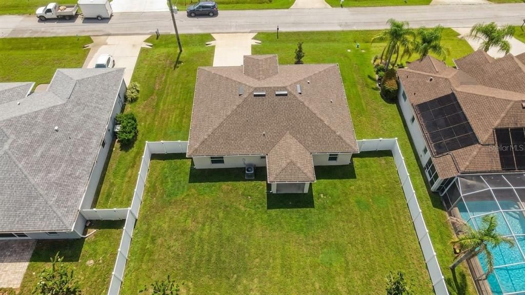 For Sale: $335,000 (3 beds, 2 baths, 1500 Square Feet)