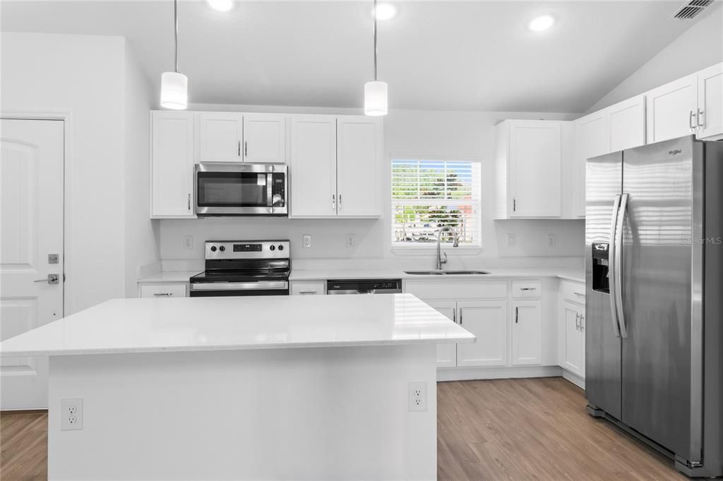 For Sale: $335,000 (3 beds, 2 baths, 1500 Square Feet)