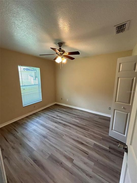 For Sale: $399,999 (6 beds, 0 baths, 2160 Square Feet)