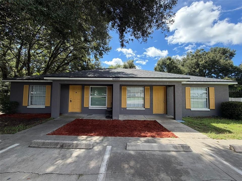 For Sale: $399,999 (6 beds, 0 baths, 2160 Square Feet)
