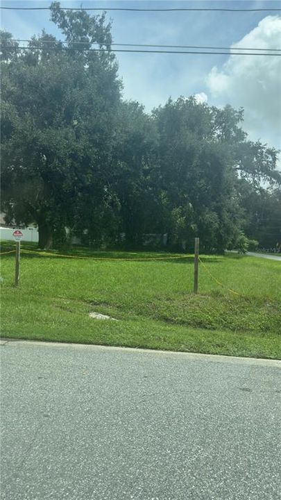 Activo con contrato: $125,000 (0.16 acres)