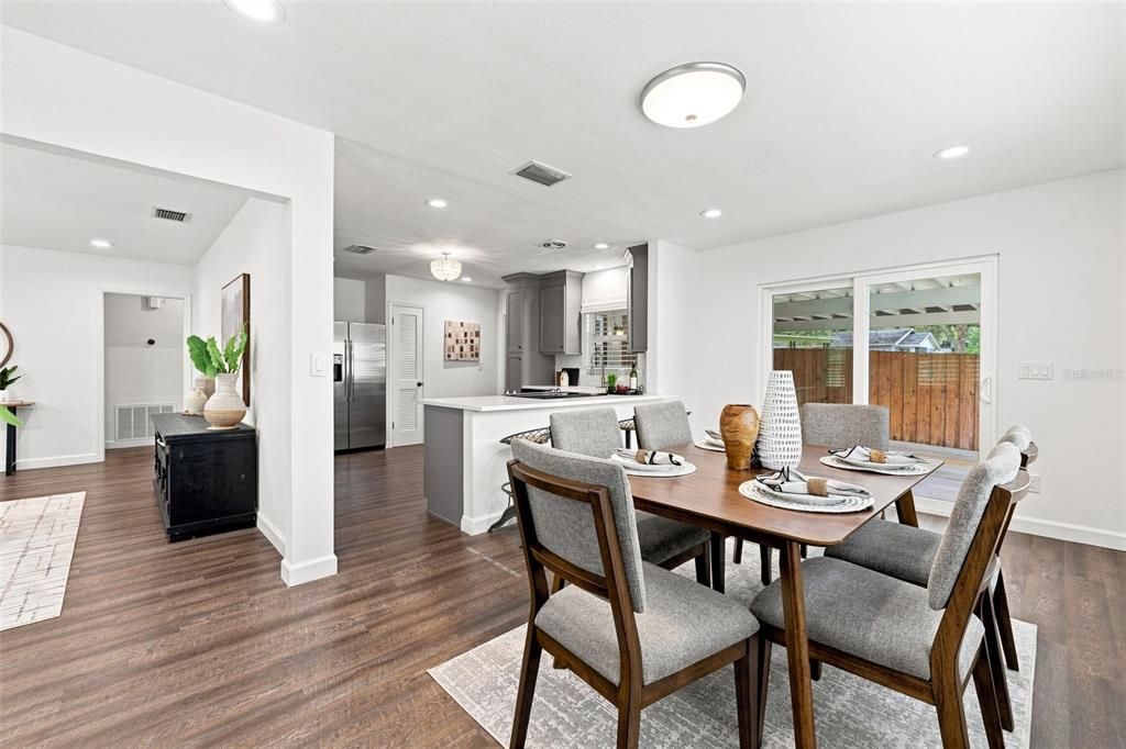 For Sale: $439,900 (3 beds, 3 baths, 1685 Square Feet)