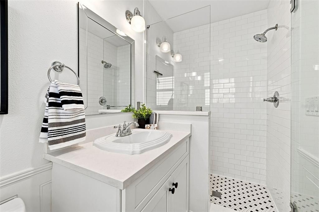 For Sale: $439,900 (3 beds, 3 baths, 1685 Square Feet)