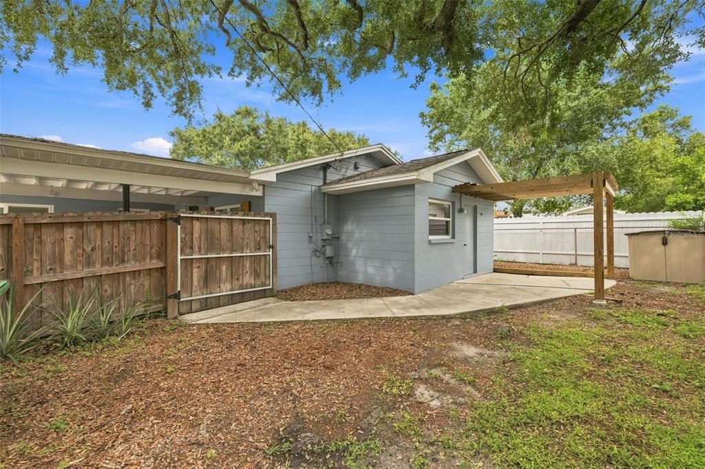 For Sale: $439,900 (3 beds, 3 baths, 1685 Square Feet)